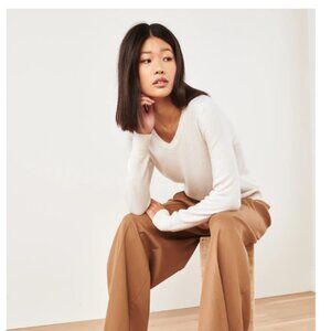 Quince Mongolian Cashmere V-Neck Sweater